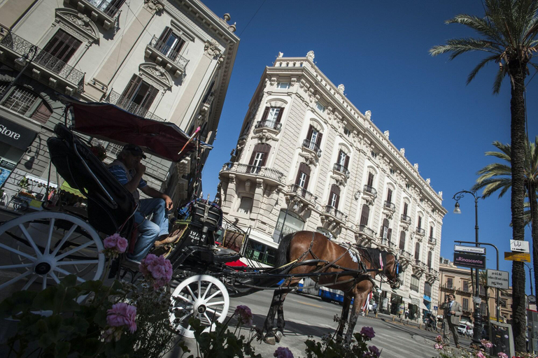 Exterior & Views 2, Bb22 Palace Luxury Apartments, Palermo