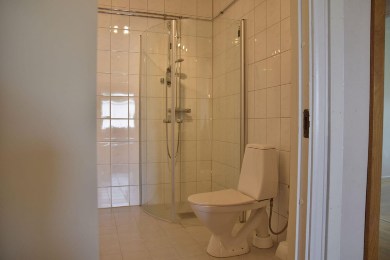 Bathroom 4, Hotell Ronja, Vimmerby
