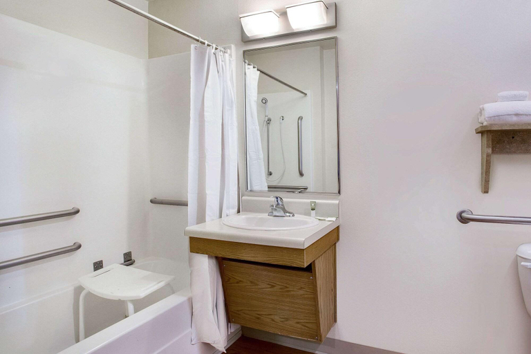 Bathroom 4, Extended Stay America Select Suites - Mobile - Daphne, Baldwin
