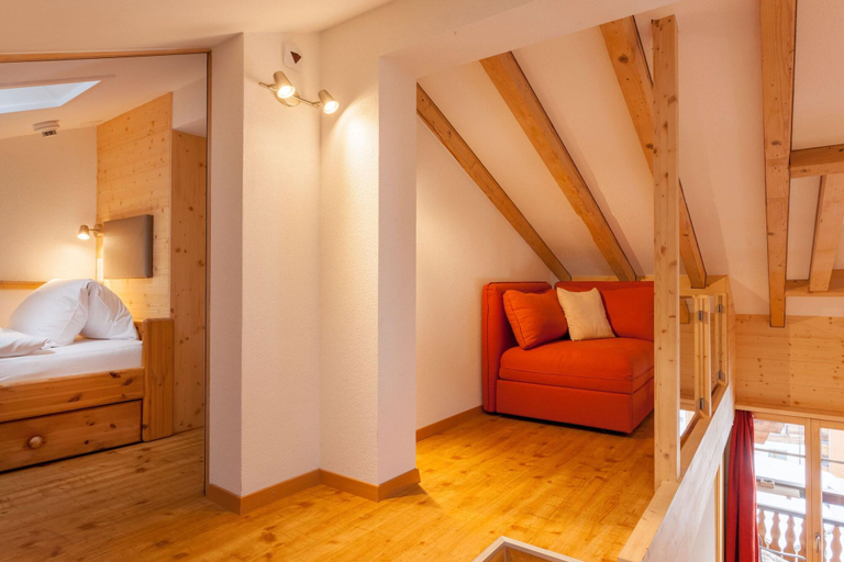 Bedroom 3, CAPRICORN, Visp