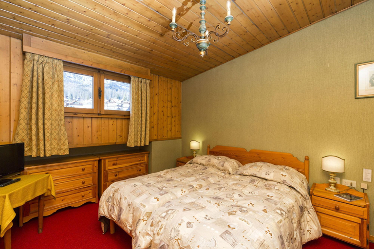 Bedroom 3, Pontechiesa, Belluno