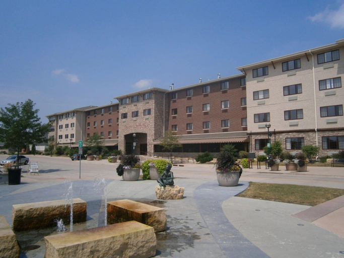 Exterior & Views, Stoney Creek Hotel Quad Cities - Moline, Rock Island