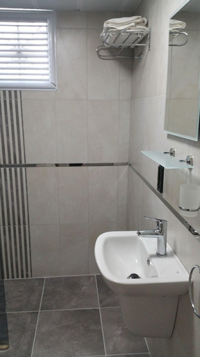 Bathroom 5, Sun Hotel, Çeşme