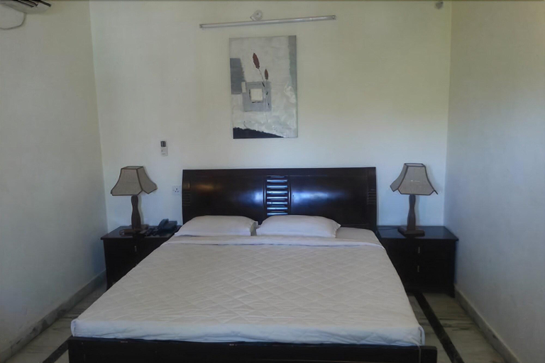 Bedroom 4, Celebrity Club, Ranga Reddy