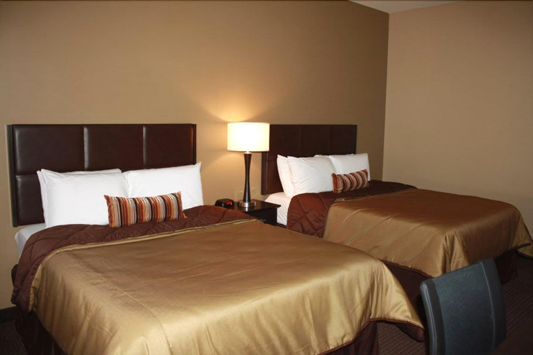 Bedroom 2, Parkwood Inn Suites, Riley