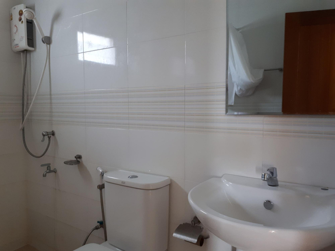 Bathroom 5, Wattana House Thayang Phetchaburi, Tha Yang