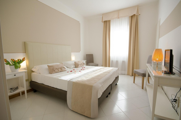 Bedroom 4, Al Sole, Verona