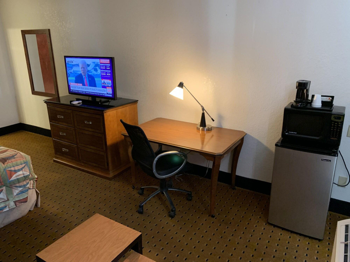 Public Area 3, Brentwood Inn & Suites, Lea