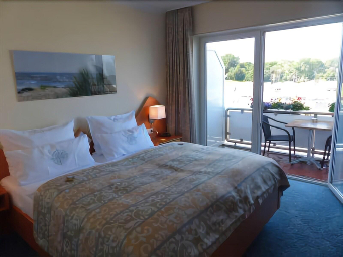 Bedroom 4, Strand Hotel Dangast, Friesland