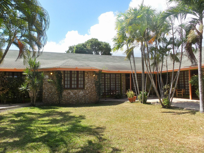 Exterior & Views 2, Toucan Inn