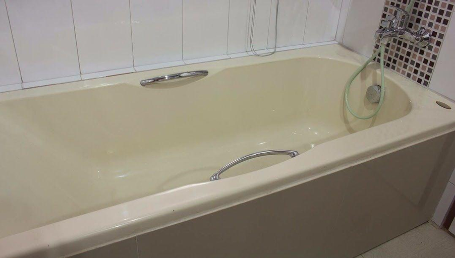 Bathroom 4, Suanhom Resort, San Sai