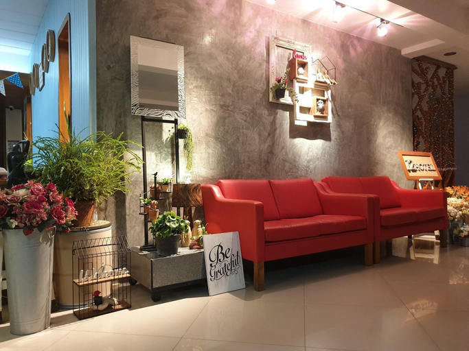 Public Area, J2 Hotel, Mae Sot