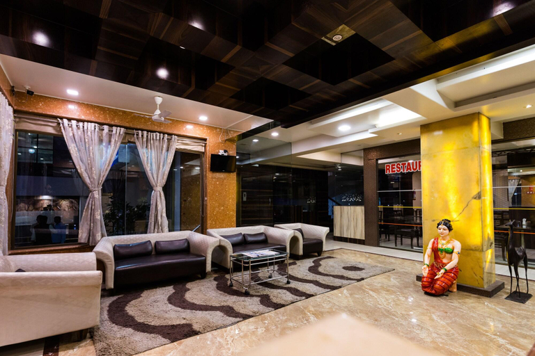Public Area 2, Hotel Shantikamal, Ahmadnagar