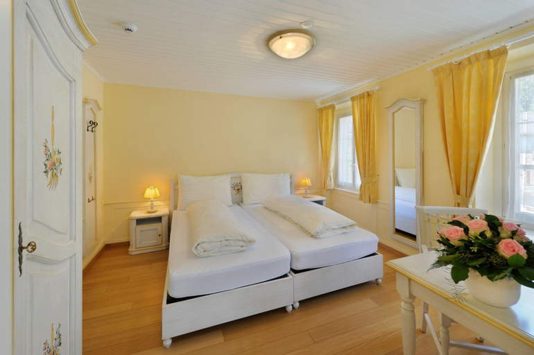 Bedroom 4, Seehof Hotel Du Lac, Luzern
