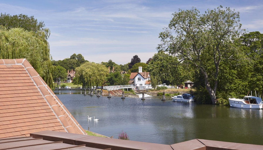 Sport & Beauty 2, The Swan at Streatley, West Berkshire