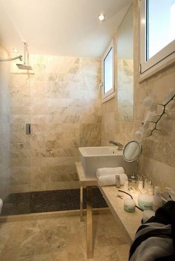 Bathroom 5, Hotel Delle Terme Di Venturina, Livorno