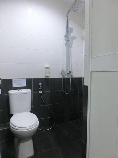 Bathroom 4, BG Business Hotel, Seberang Perai Tengah