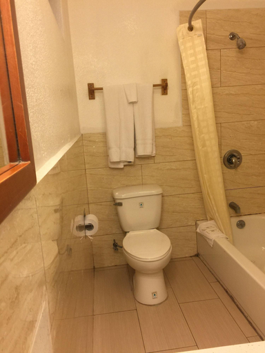 Bathroom 4, Crenshaw Inn Motel, Los Angeles