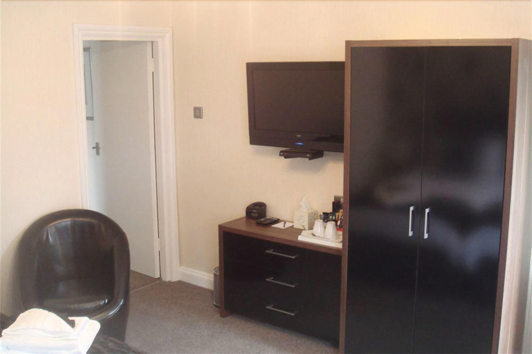 Bathroom 4, The Fawley, Isle of Wight