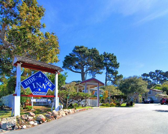 Public Area 2, Bide-A-Wee Inn, Monterey