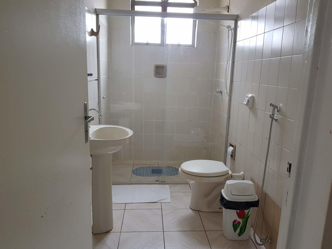 Bathroom 4, Esplanada Hotel, Paraguaçu Paulista