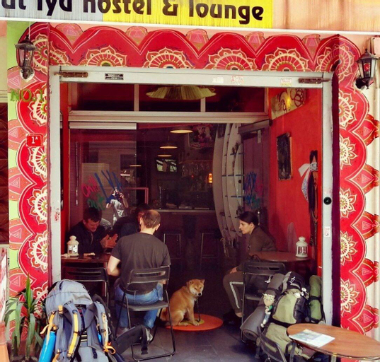 Chillout Lya Hostel Bar, Beyoğlu