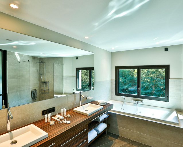 Bathroom 4, Hotel Restaurant Baud, Haute-Savoie