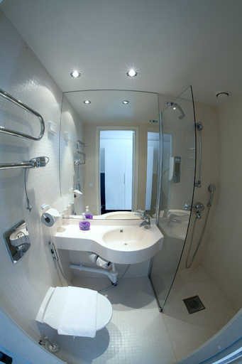Bathroom 4, Forenom Aparthotel Helsinki Kamppi, Uusimaa