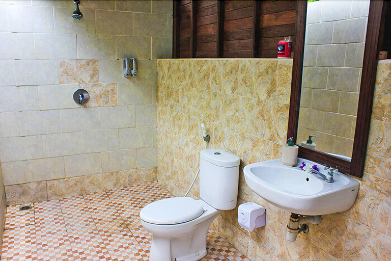 Bathroom 3, Dream Beach Berlian (permanently closed), Klungkung