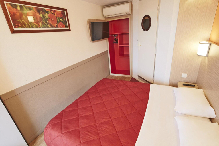Bedroom 4, Premiere Classe Avignon Parc Des Expositions, Vaucluse