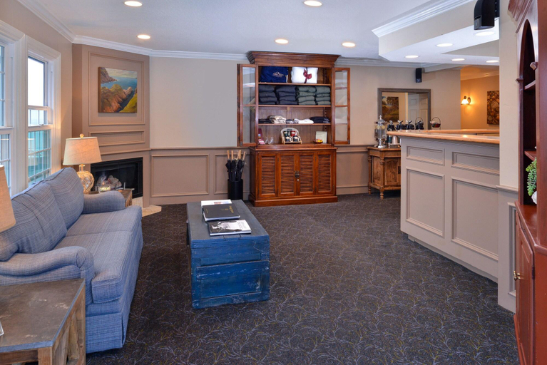 Public Area 2, Sand Pebbles Inn, San Luis Obispo