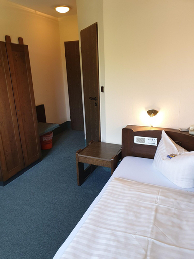 Bedroom 5, Heidehotel Anna, Heidekreis