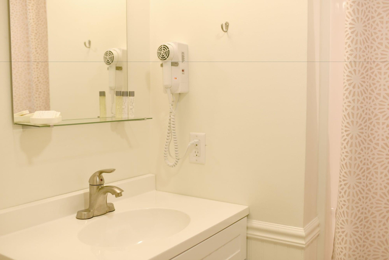 Bathroom 4, Sandwich Inn and Suites, Barnstable