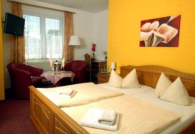 Bedroom 4, Hotel Prox, Ilm-Kreis