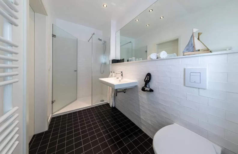 Bathroom 4, Hotel Meerzeit, Ostholstein