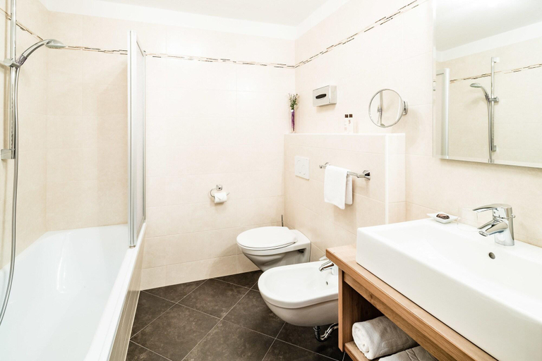 Bathroom 4, Almhof Call, Bolzano