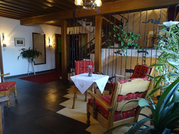 Public Area 2, Jakob, Ostallgäu