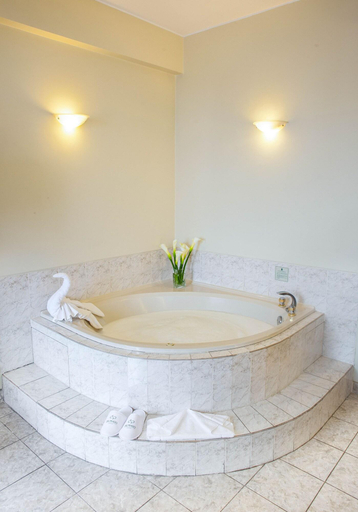 Bathroom 4, Del Prado Hotel, Lima