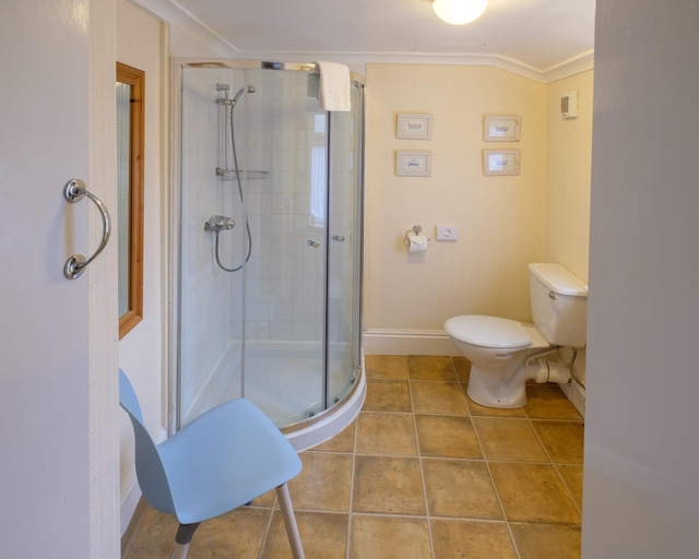 Bathroom 4, Newport Quay, Isle of Wight