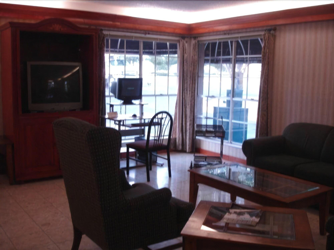 Public Area, Stratford House Inn, Bell