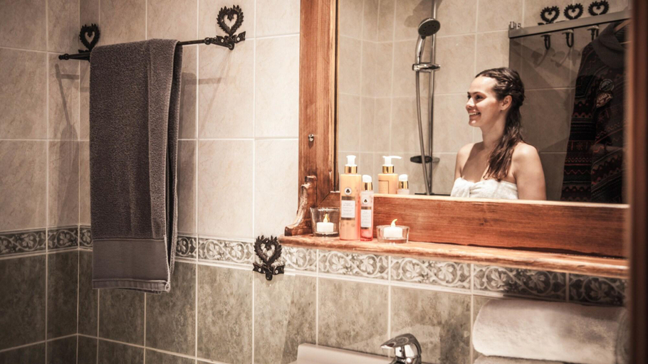 Bathroom, Hotel Altitude, Savoie