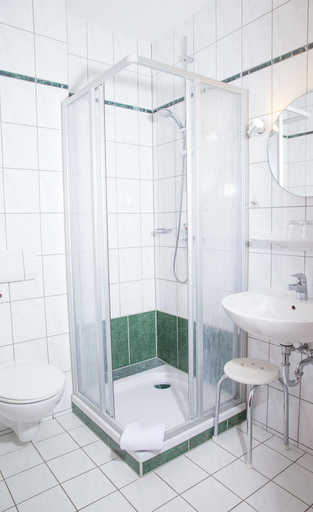 Bathroom 5, Hotel Weinberg, Rostock
