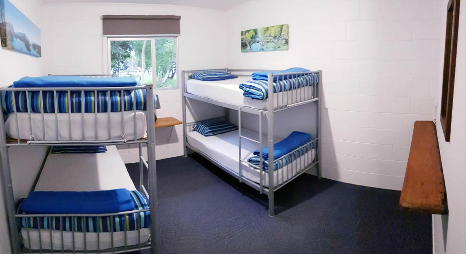 Bedroom 4, Happy Apple Backpackers, Tasman