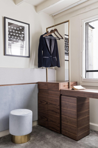 Bathroom 4, Verneuil, Paris