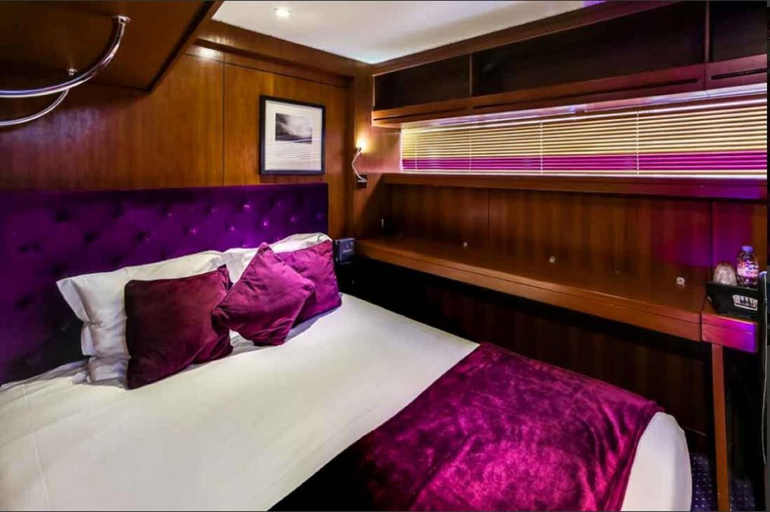 Bedroom 2, Vip Paris Yacht Hotel, Paris