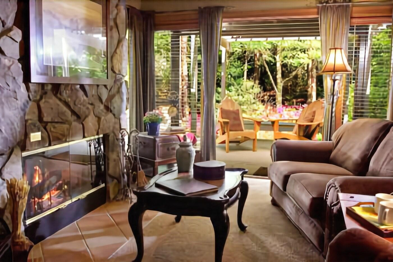 Public Area 2, Callaway Resort & Gardens, Harris
