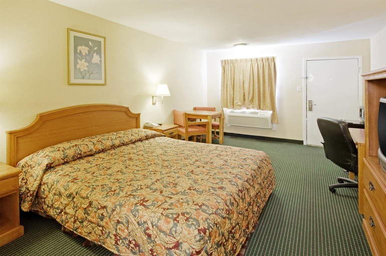 Bedroom 3, Americas Best Value Inn Gainesville, TX, Cooke