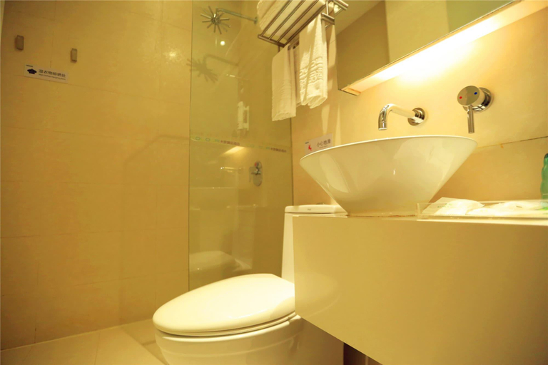 Bathroom 4, Colour Inn Shenzhen Shekou Branch, Shenzhen