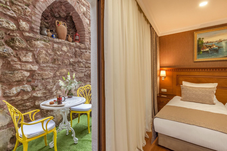 Bedroom 3, Royan Suites, Fatih