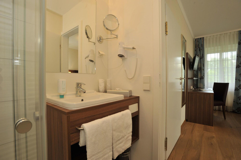 Bathroom 5, Zeiskamer Mühle, Germersheim